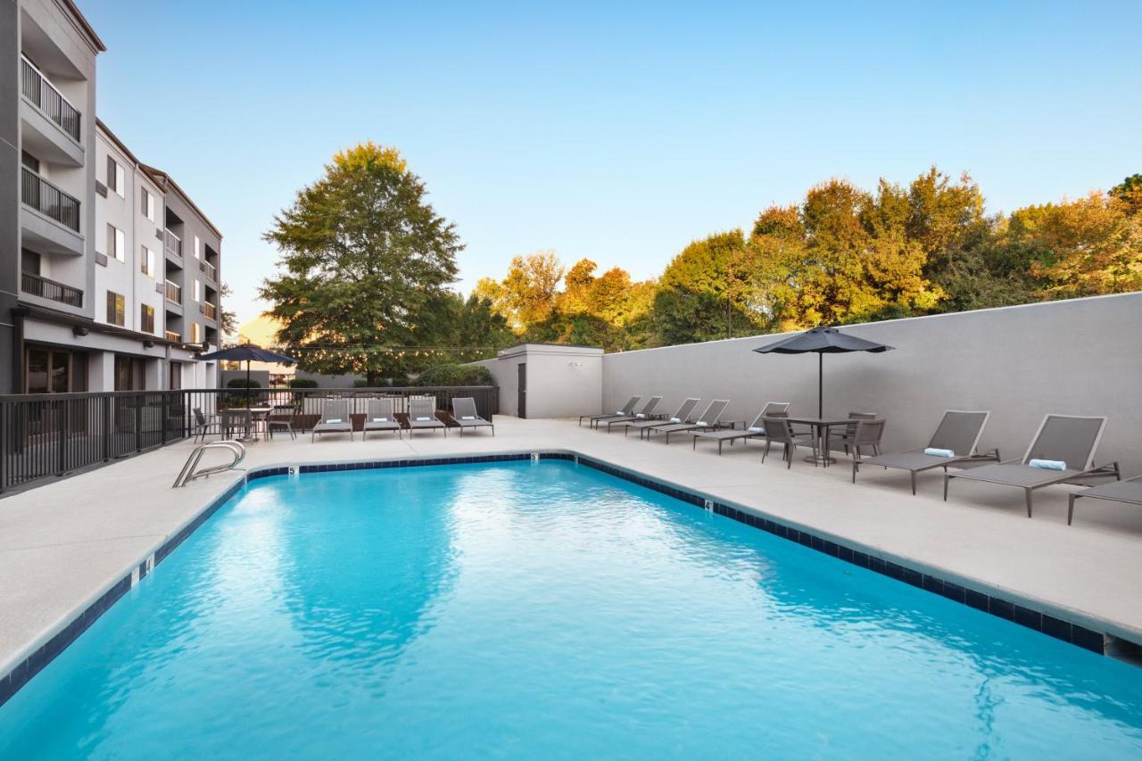 Courtyard By Marriott Burlington Hotel Eksteriør billede