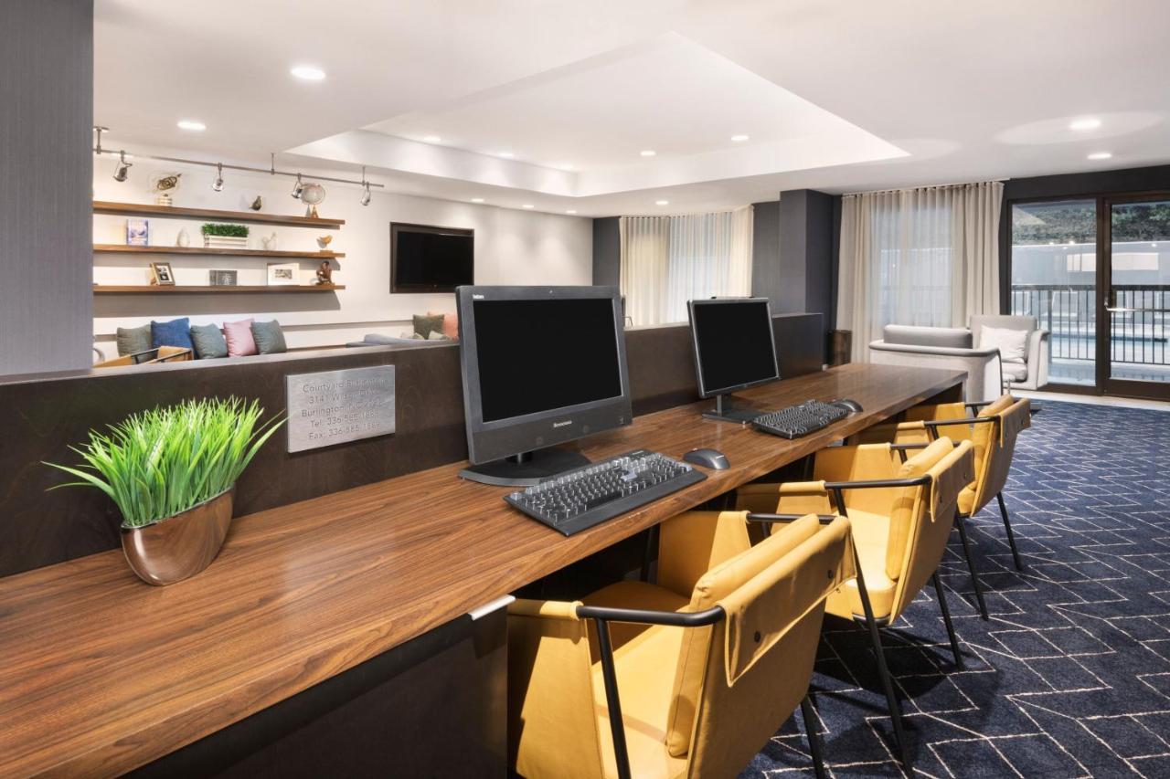 Courtyard By Marriott Burlington Hotel Eksteriør billede