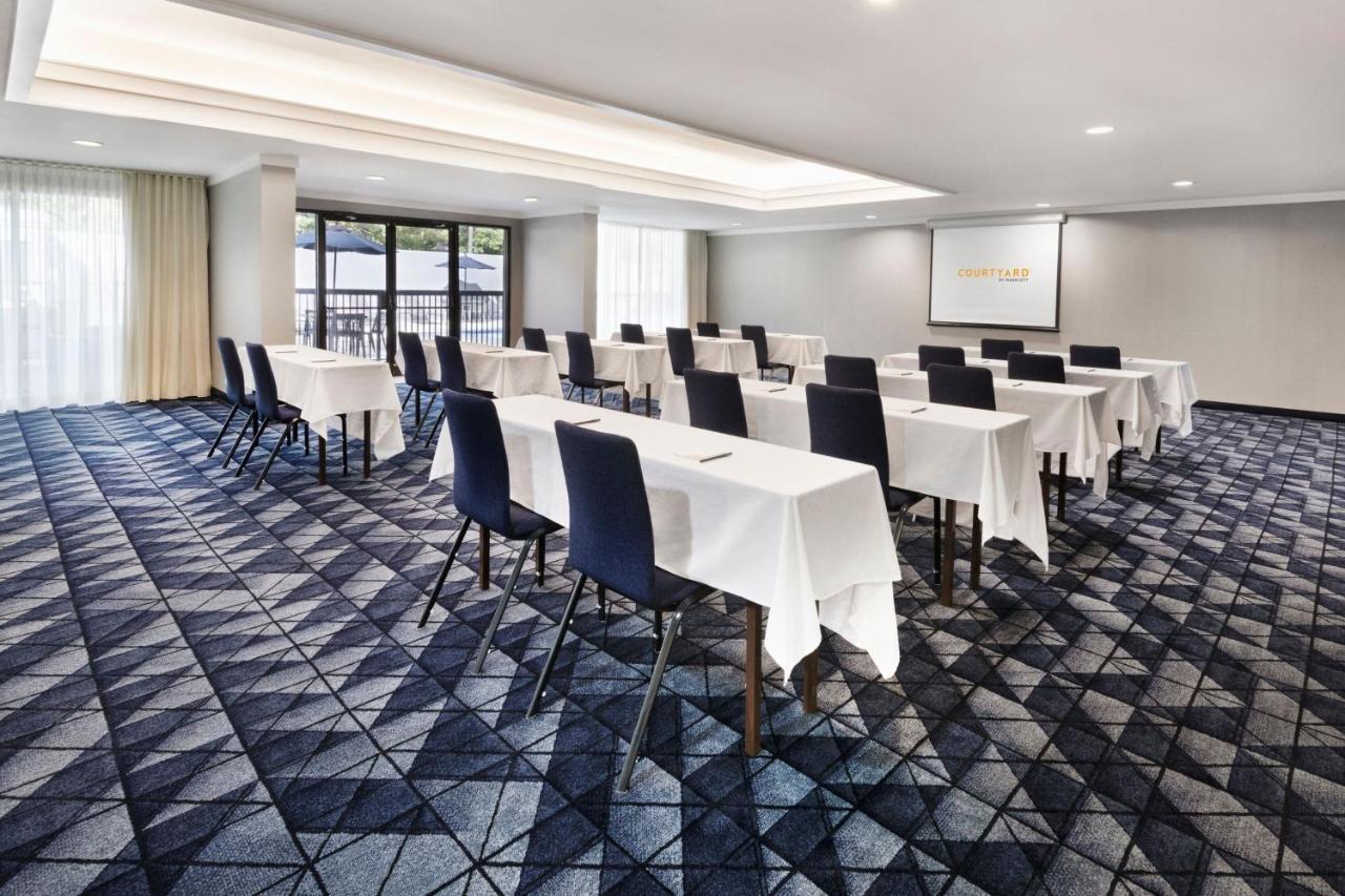 Courtyard By Marriott Burlington Hotel Eksteriør billede