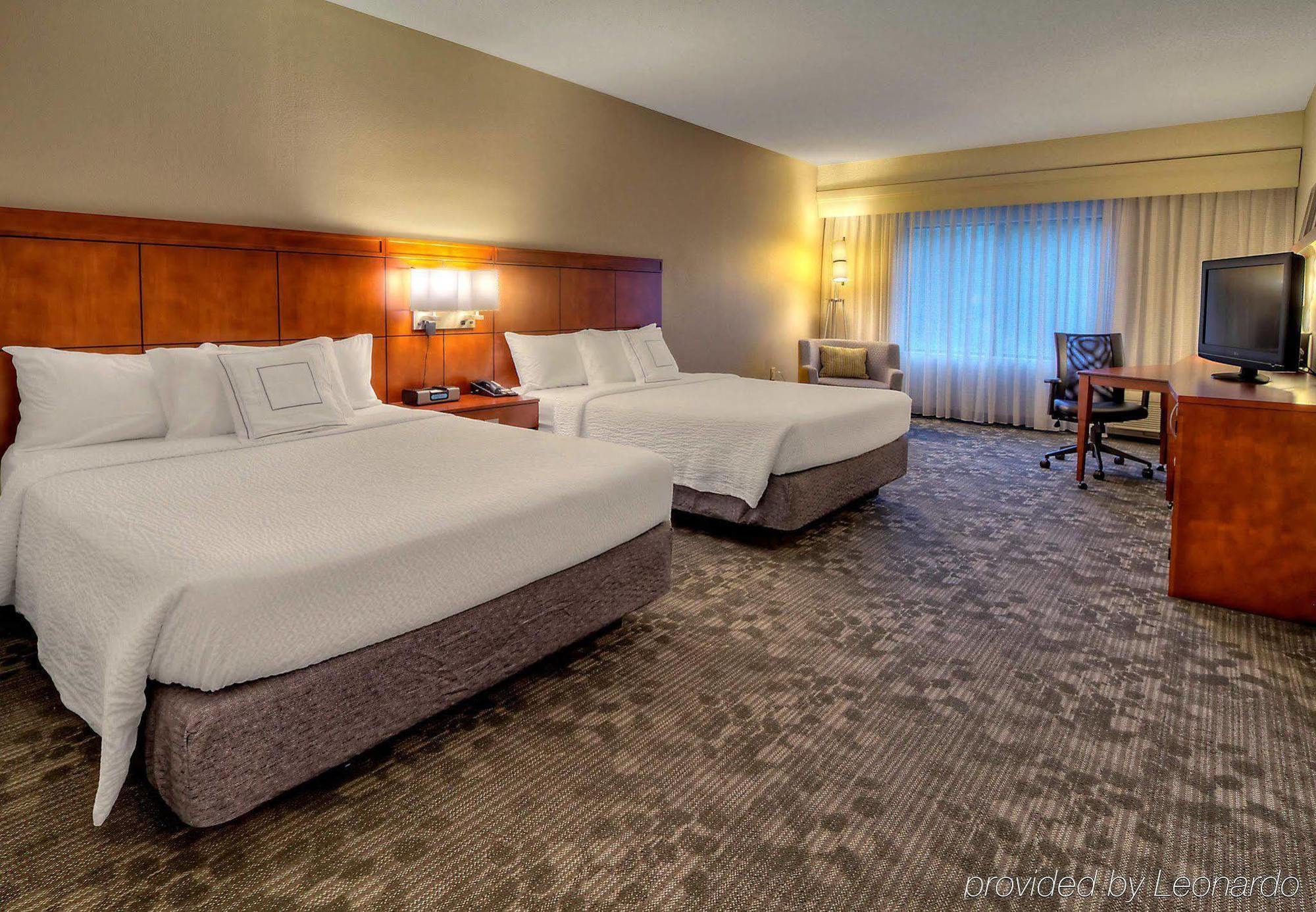 Courtyard By Marriott Burlington Hotel Eksteriør billede